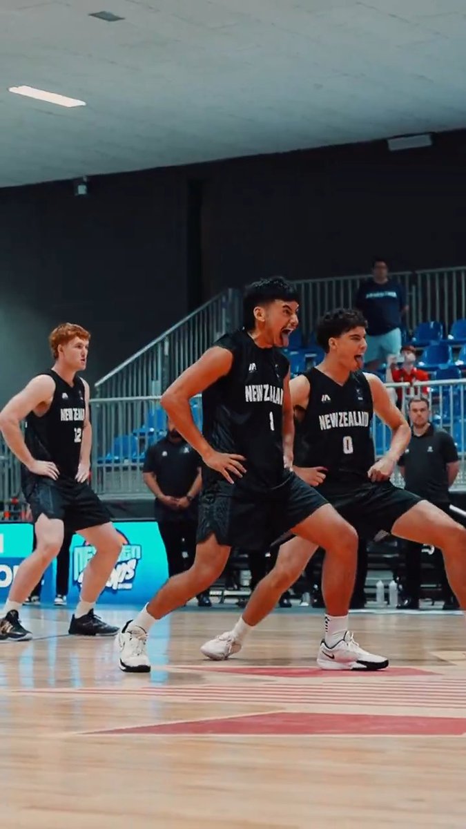 Haka never disappoints 🇳🇿😤 #FIBAU19