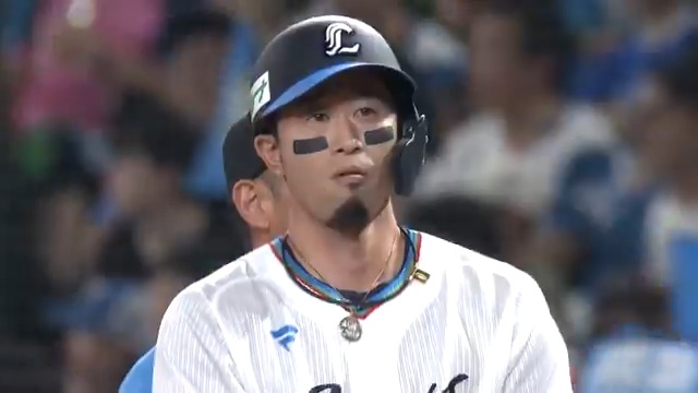 代打 #外崎修汰 いぶし銀の右打ちで同点タイムリー🔥 #大引啓次 コーチと熱いハイタッチ🙌🙌 #隅田知一郎 もガッツポーズ✊ おトクな年額プランキャンペーン実施中! 詳しくはこちら ▶️: #seibulions #パリーグ #ベースボールLIVE