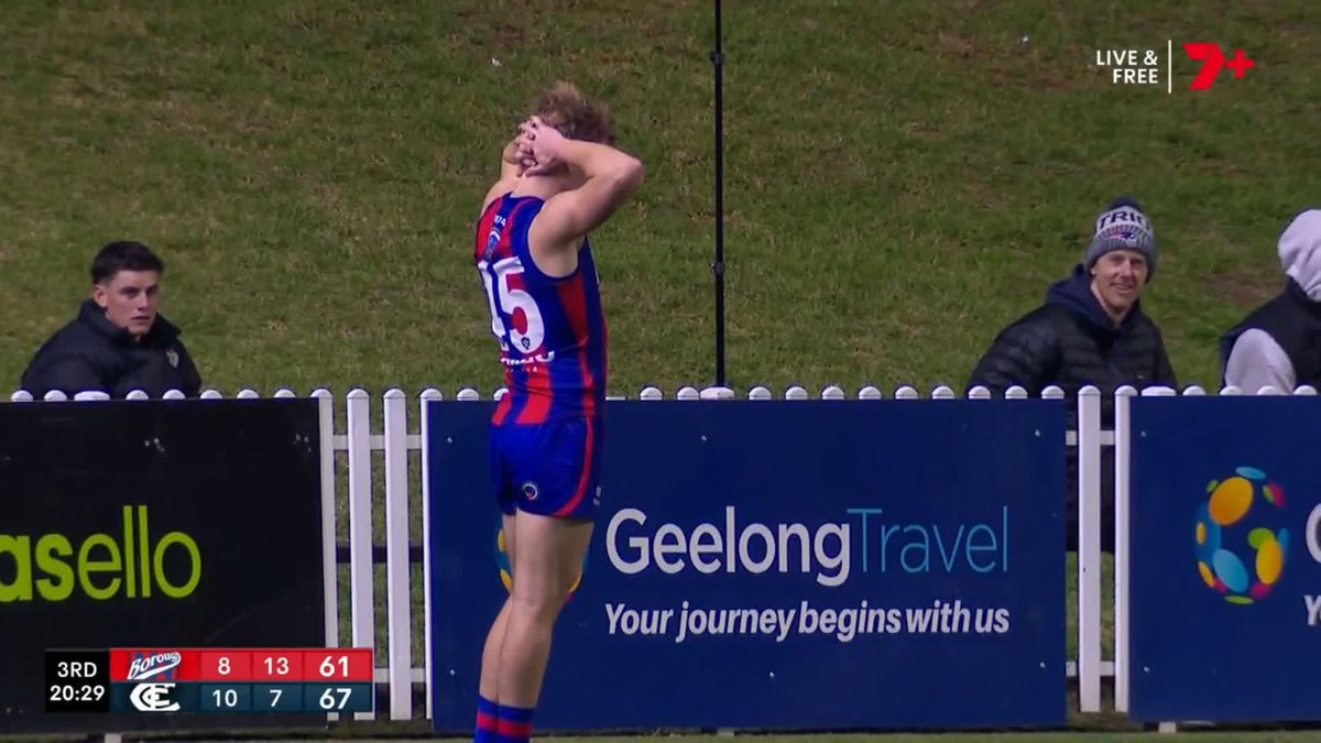 "That is not what I taught you." Ash Hansen watched on with mixed emotions as a former Blue sprayed his set shot out on the full. 👉