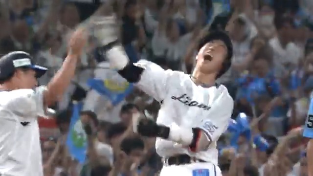 チャンスの場面で大きな当たりもファウル‼ しかし冷静に気持ちを切り替えた #長谷川信哉 😤 打ち直しのタイムリースリーベースで逆転に成功🔥🔥 塁上で嬉しさ爆発💥💥 おトクな年額プランキャンペーン実施中! 詳しくはこちら ▶️: #seibulions #パリーグ #ベースボールLIVE