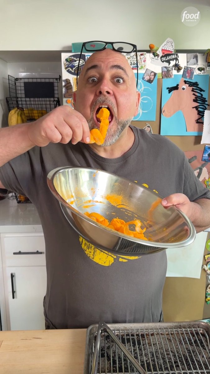 Homemade cheese doodles are *not* the snack we'd recommend eating in an opera house 😂💥 But they're SO cool! Watch Duff Goldman and his team build an opera house on this week's episode of #SuperMegaCakes > Monday at 9|8c!