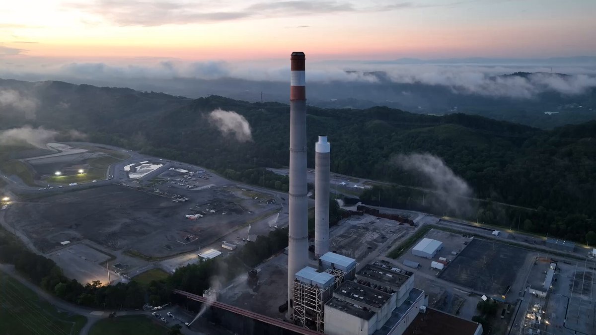 Demolition experts safely imploded the 500-foot and 800-foot stacks at the retired Bull Run Fossil plant. After 61 years of service, the plant was retired in 2023 — and now we’re looking ahead. Now, we’re focused on what’s next—using this site to pursue new energy technologies for expanding American power generation. 🇺🇸