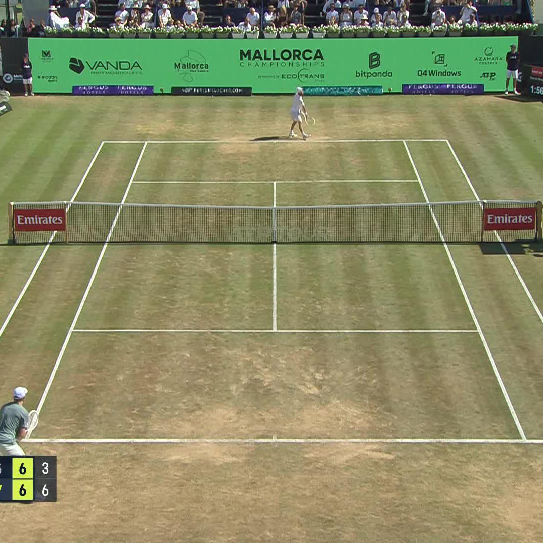 Pas de titre pour Coco Moutet 🇫🇷 qui bloque sur un Grieskpoor, taille patron... Dommage, j'aurai adoré le voir gagner... belle semaine quand même. Next ? Wimbledon.