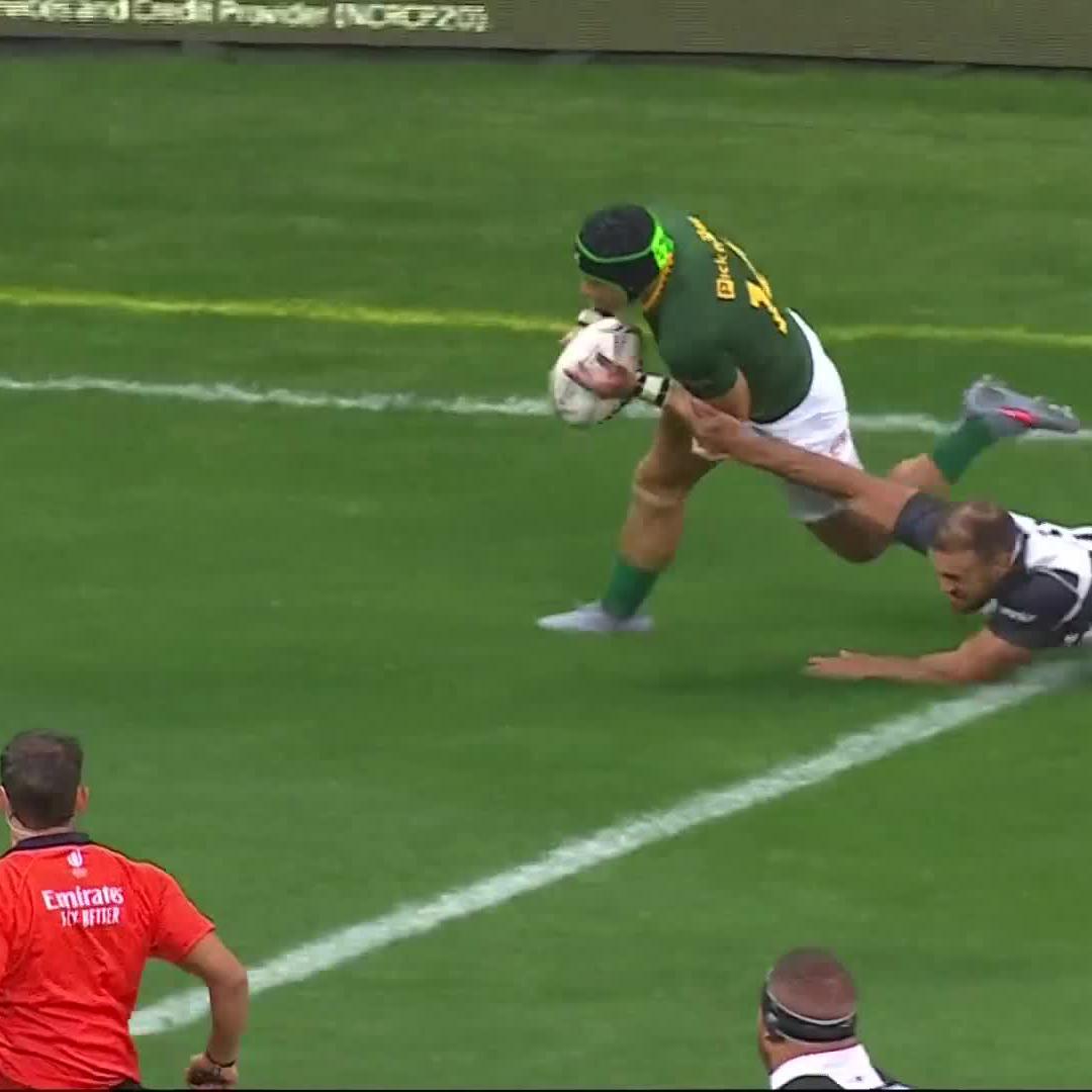 Fassi 🤝 Kolbe Cheslin doing what he does best in Green and Gold 🤩🔥 📺 Stream #BARvRSA on DStv: