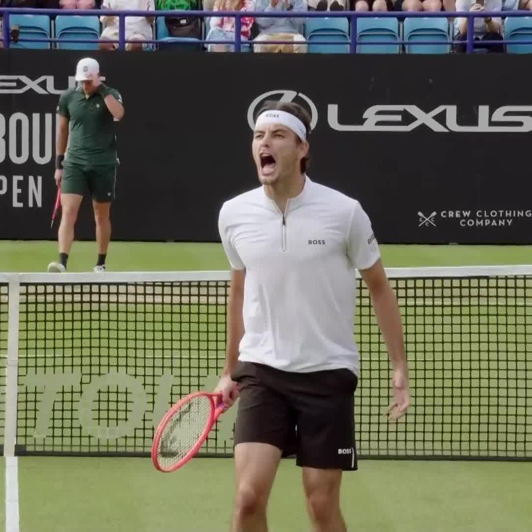 A 4th Eastbourne title (!) for Taylor Fritz, who arrives Wimbledon with two titles and 8 wins on grass in 2025. Faces Meptshi Perricard on Monday already!