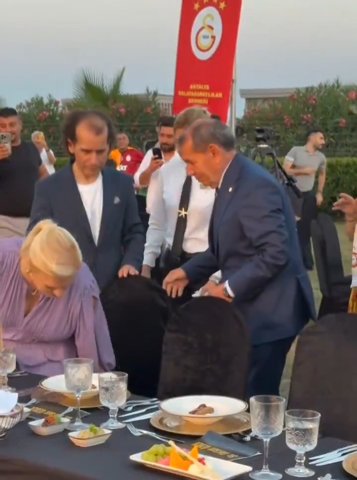 Başkan Dursun Özbek, 25. şampiyonluk kutlamaları için Antalya'da.