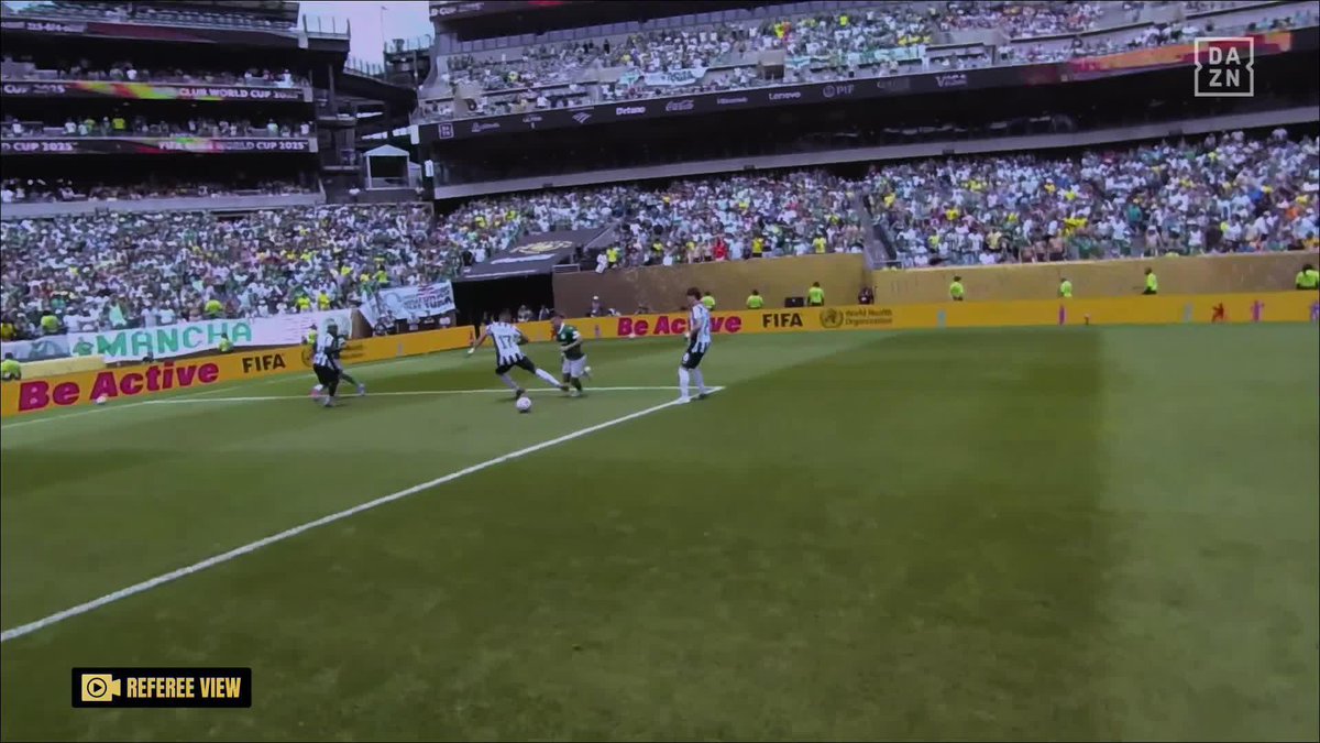 O gol do Palmeiras visto pela câmera do árbitro! ESPETACULAR!