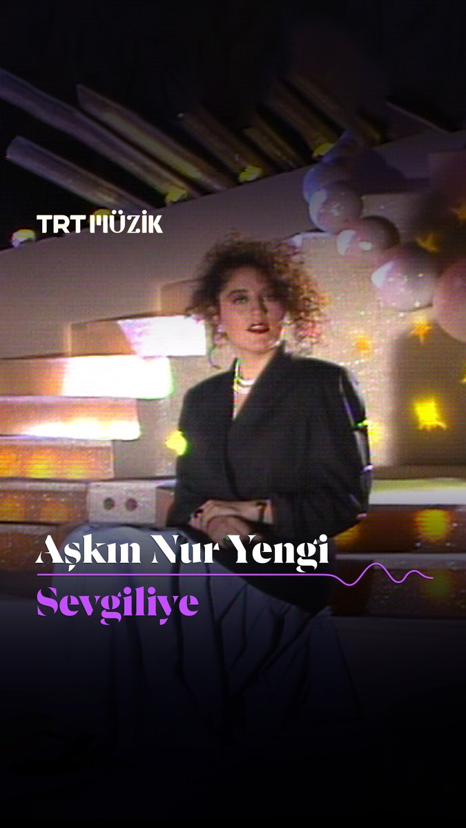 Bundan 35 yıl önce 90 lar Türk pop'unu patlatan 2 albümden biri: Sevgiliye❤️ Ve o albüme ismini veren şarkı Aşkın'ın sesi gibi bir ses Maalesef bir daha gelmez bu ülkeye