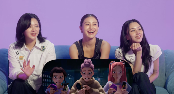 Jeongyeon, Jihyo and Chaeyoung of TWICE rating HUNTR/X looks. We are so lucky.
