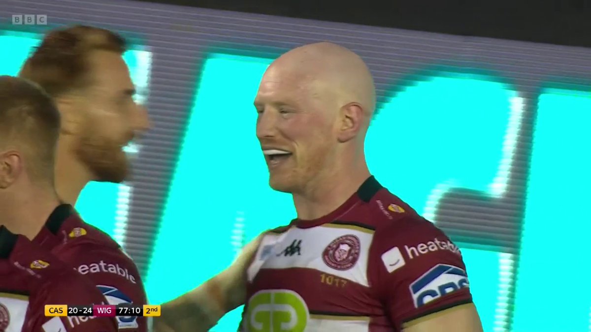 "THEY'VE DONE IT AGAIN!" Liam Farrell's score wins it for Wigan at Castleford! #BBCRL