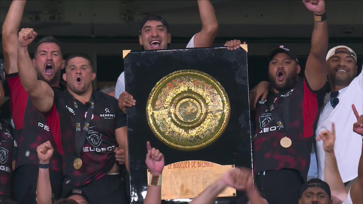 "For the 24th time in history, the champions of France are Stade Toulousain!" 🎙️ The celebrations are well and truly underway for Toulouse 🏆🎉