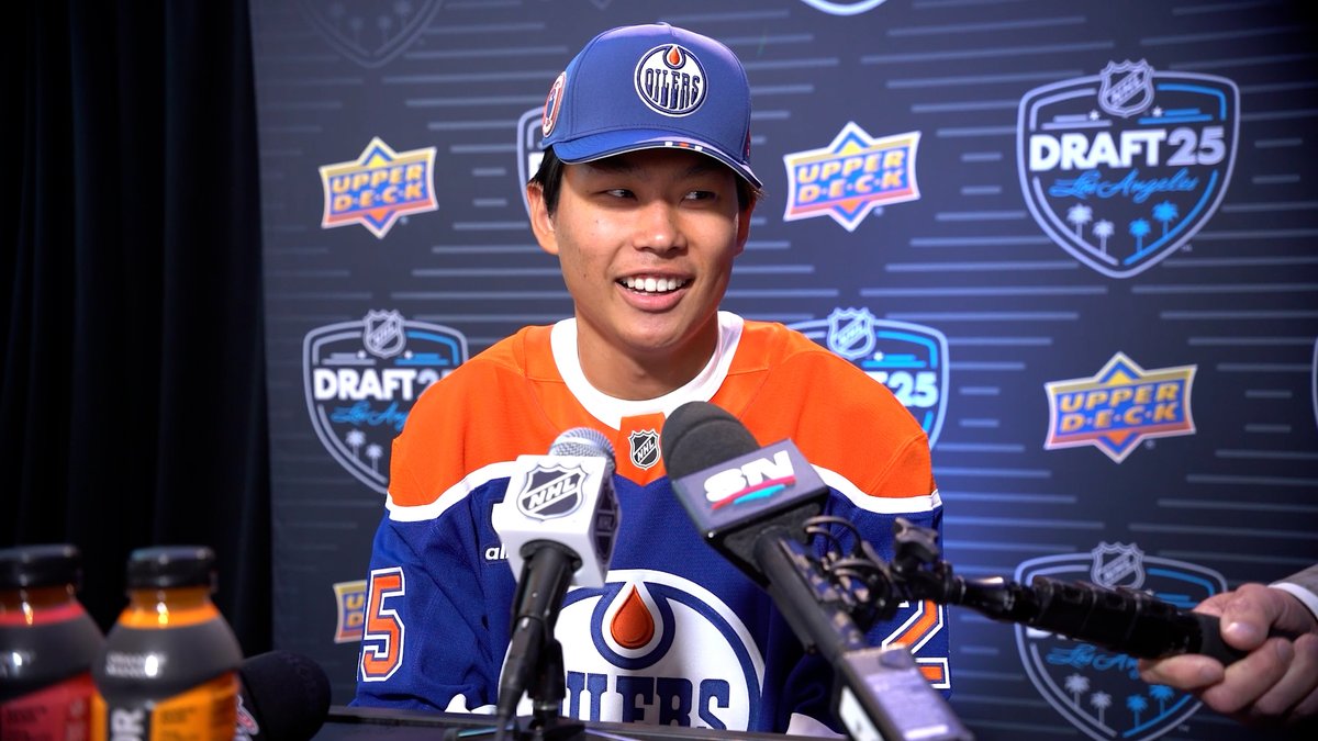 "I wasn't really expecting to come today, but I figured 'cause I live here, why not? I ended up getting picked, it was a super special moment." Aidan Park on being selected by the #Oilers with the second-last pick in the 2025 #NHLDraft. Enterprise | #LetsGoOilers