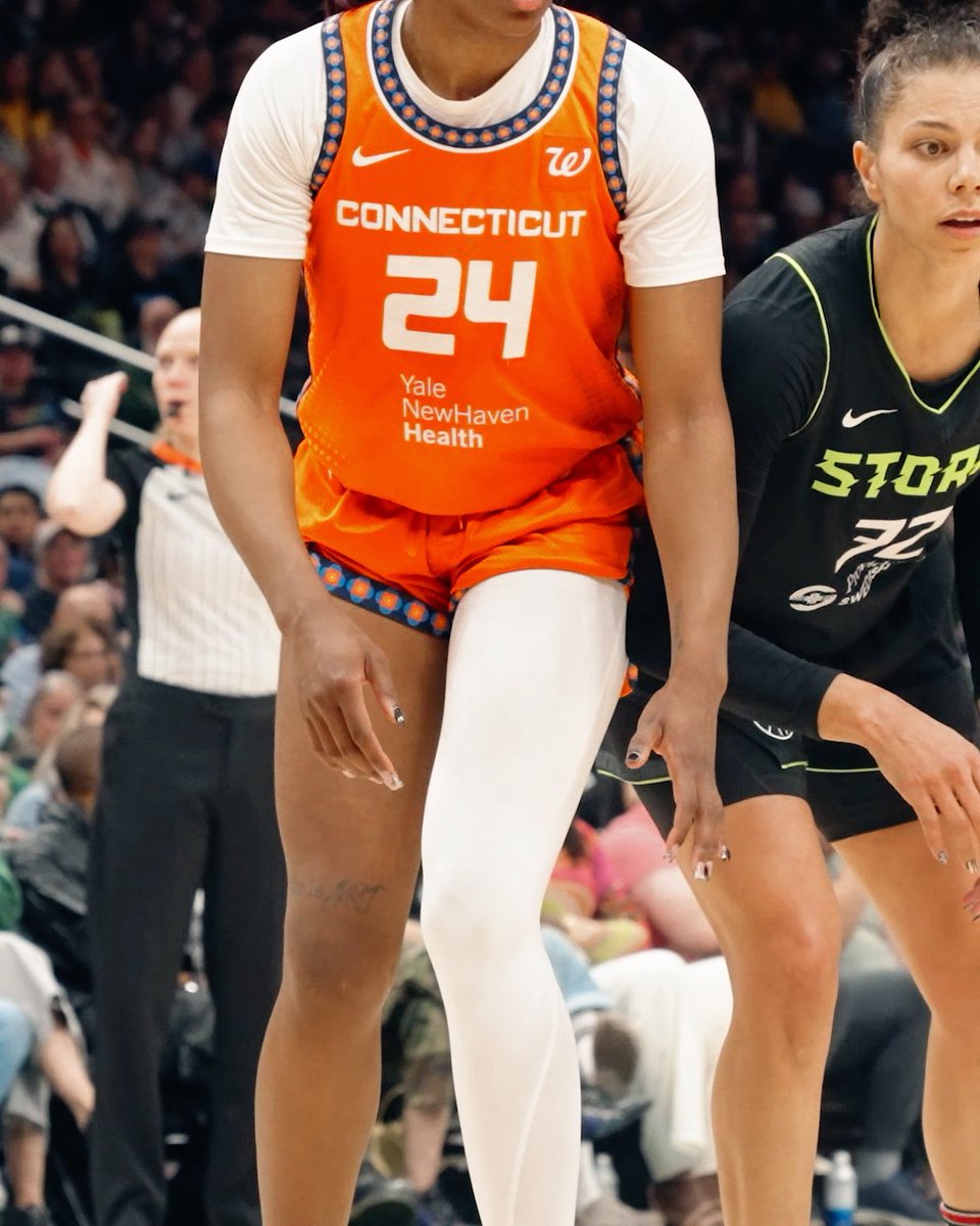 in her bag 👜 #BringTheHeat | #CTSun