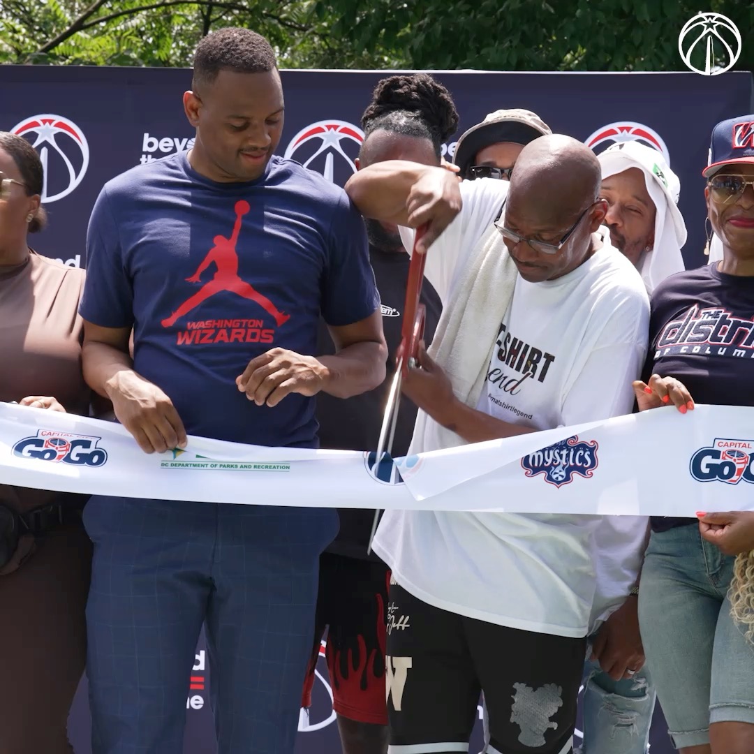 Today, we unveiled the very first Beyond the Baseline outdoor court at the Marvin Gaye Rec Center ๐