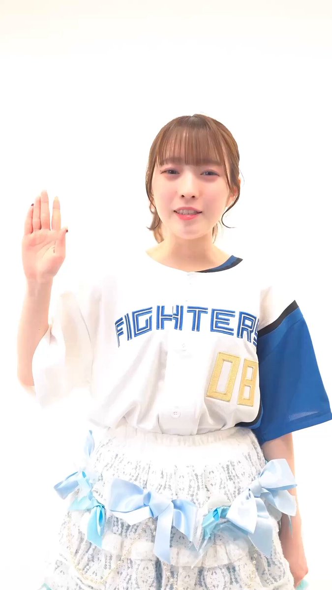【ウグイス嬢にチャレンジ⚾️】 1(左)梅田みゆ🩵 2(二)川本笑瑠🧡 3(中)古澤里紗💛 4(一)増田彩乃💙 5(右)桜庭遥花🩷 6(遊)板倉可奈💚 7(三)佐野愛花❤️ 8(投)真鍋凪咲💜 9(捕)きゅーてすと🤍 #なべちゃんうま #いたかなさん昭和のそれ #CUTIESTREET #きゅーすと #KAWAIIMAKER #きゅーてすと