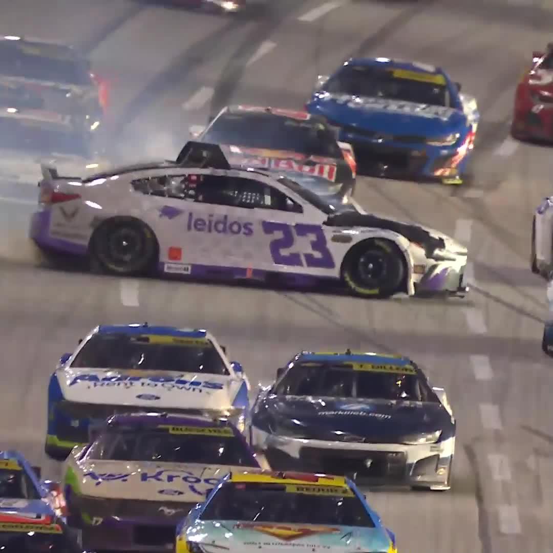 A Bubba Wallace slide brings out our seventh caution of the night with 75 laps to go.