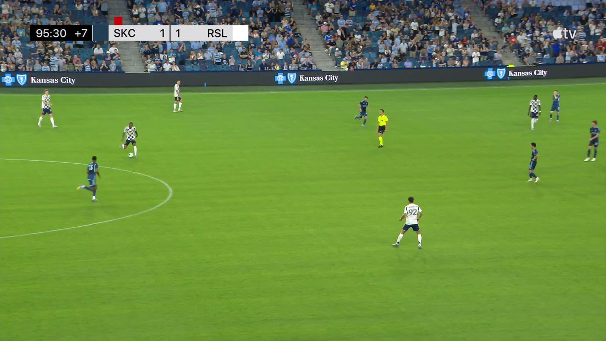 What a clearance 😱 Jansen Miller with the clearance off the line to preserve the point for Sporting Kansas City