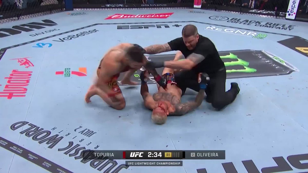 AND NEW 🏆 #UFC317 ILIA TOPURIA KO'S CHARLES OLIVEIRA IN ROUND ONE!