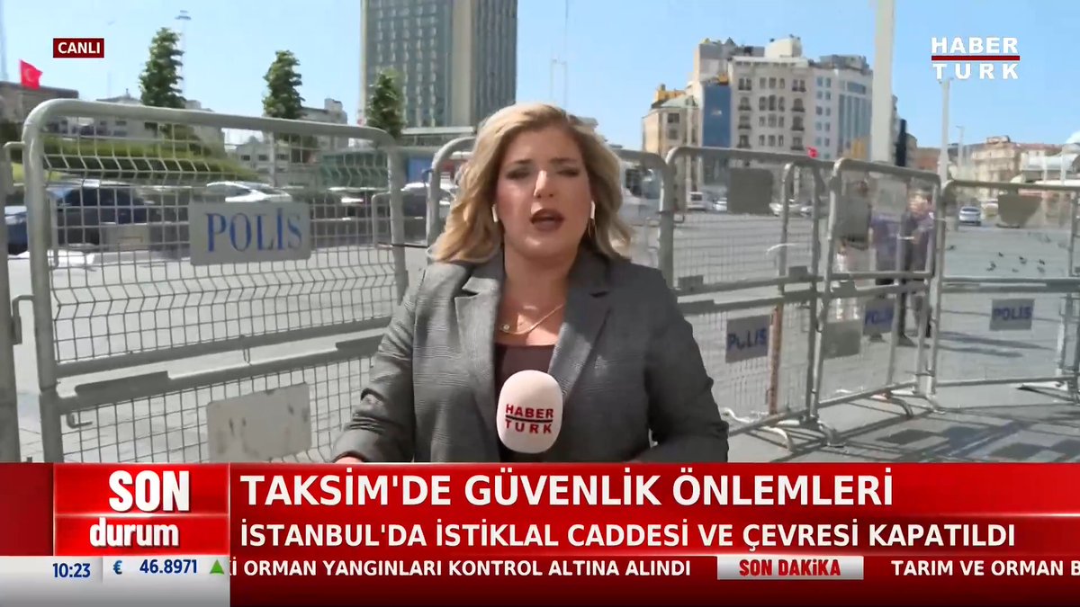 #SONDURUM - Taksim'de güvenlik önlemleri İstanbul'da İstiklal Caddesi ve çevresi bariyerlerle kapatıldı.