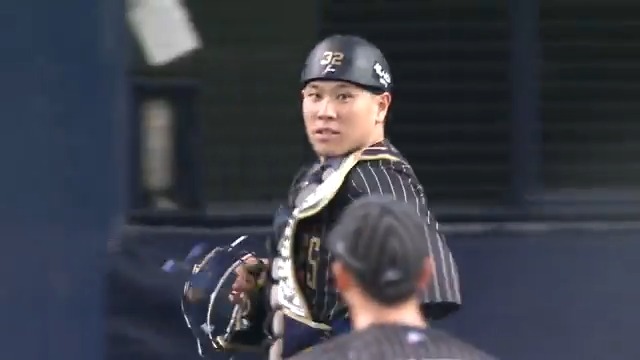 スタメンマスク #福永奨 自慢の強肩炸裂💪 #頓宮裕真 #髙島泰都 との連携もハマり見事にピンチを脱した💯 おトクな年額プランキャンペーン実施中! 詳しくはこちら ▶️: #Bs2025 #パリーグ #ベースボールLIVE