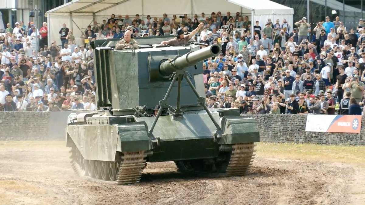 Tankfest Stream is LIVE today - 14:00 CEST (UTC+2)! 📍 We’re going inside the King Tiger, watching arena action, and hanging out with tank experts. Join Richard Cutland, Nik Wyness & David Baggley + guests from around the world - and yes, Twitch Drops are on! 🎁 Watch it all on our Twitch channel 👉