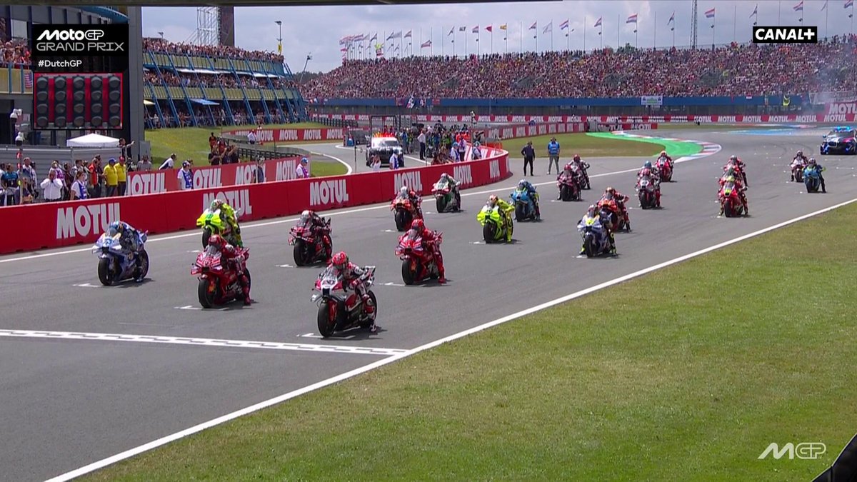 ET BOOUUM ! 💥 C'est parti pour le Grand Prix des Pays-Bas ! 🤩🇳🇱 #DutchGP | #MotoGP