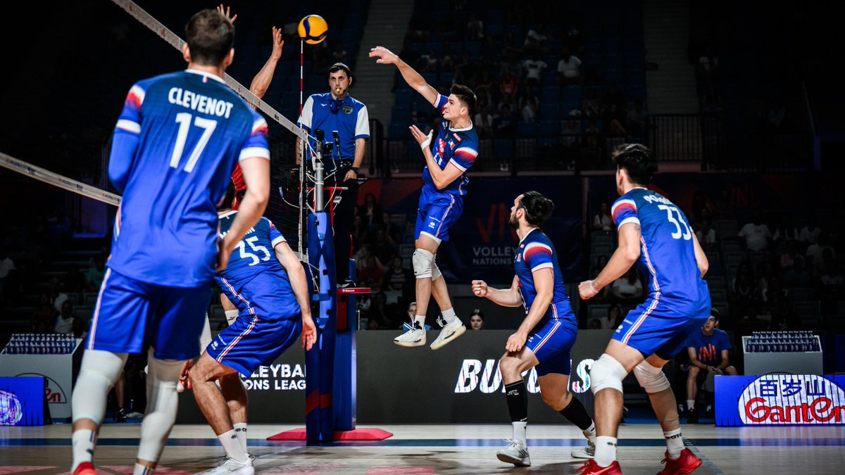#VNL2025 🇫🇷 France WRAPS UP the week with a dominant 3-0 win over Türkiye! 💥 Three points, no nonsense - Les Bleus in full control. An almost perfect week for the 2024 winners… and a strong message to the rest of the VNL. 🔥🏐 #Volleyball #BePartOfTheGame
