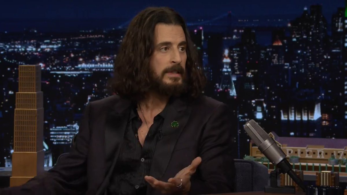 .Jonathan recalls Chris Farley visiting the Saturday Night Live - SNL set when he was an intern! #FallonTonight