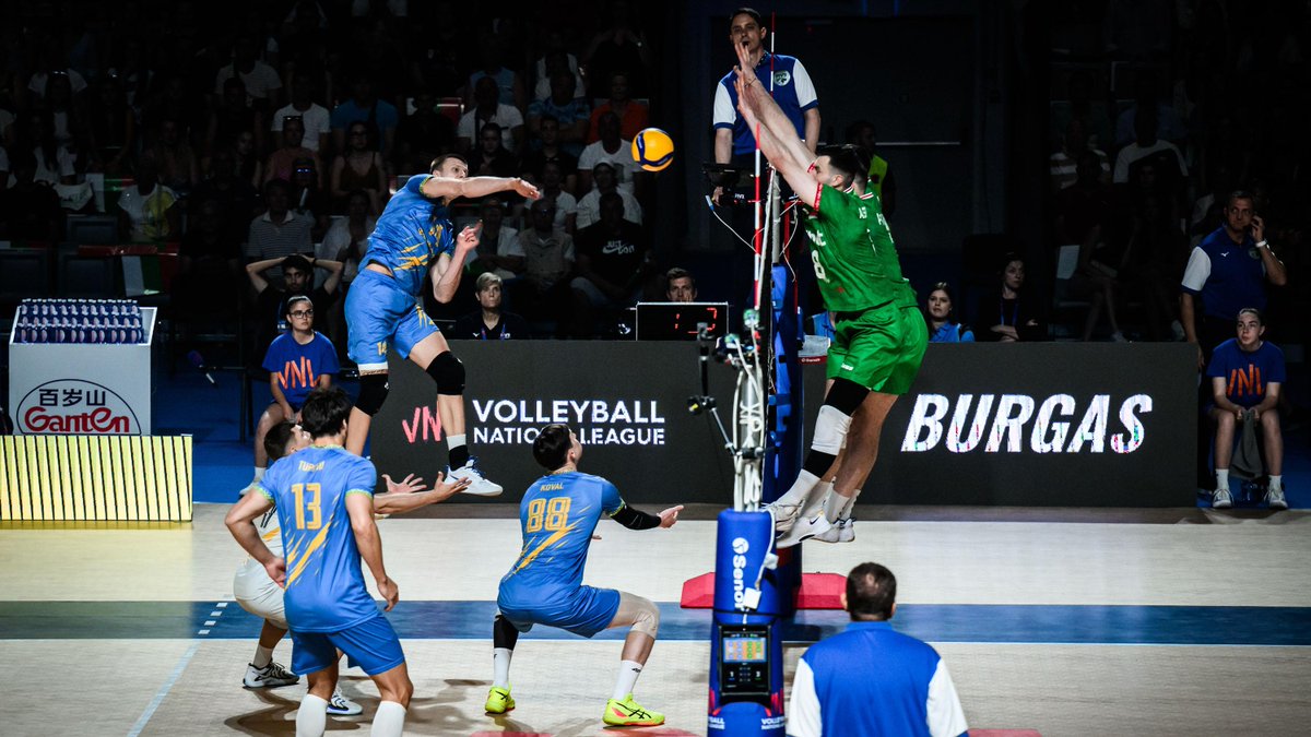 🇺🇦 Ukraine ends a DREAM WEEK at the #VNL2025! Three wins — taking down Türkiye, Japan and now the home team Bulgaria. 💥 This team is making serious noise. #Volleyball #BePartOfTheGame