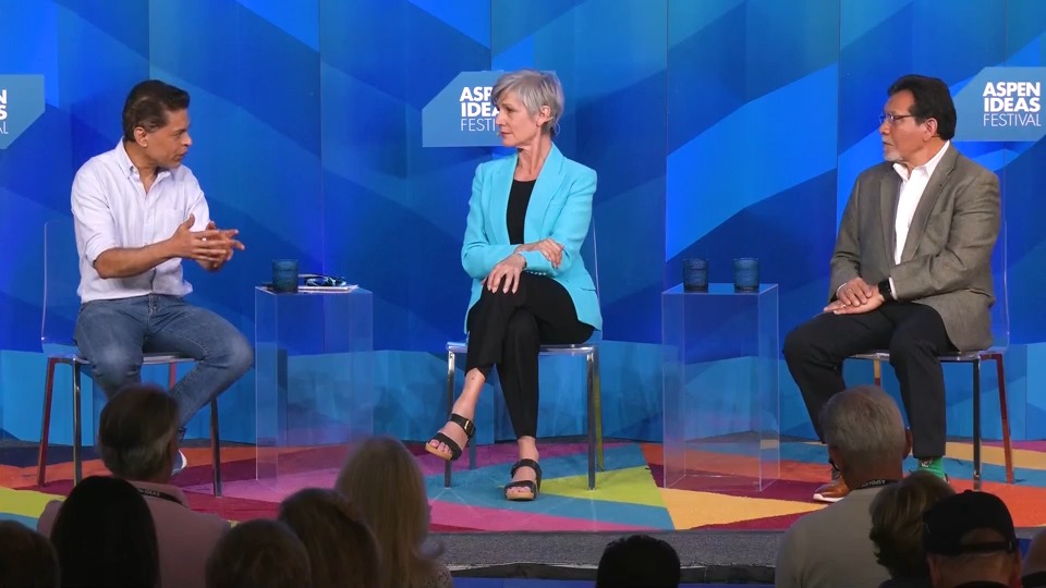 Is President Trump pushing the limits of his powers? At Aspen Ideas, I asked former AG Alberto R. Gonzales & former acting AG Sally Yates about a conservative legal theory behind the president’s push to centralize his power: