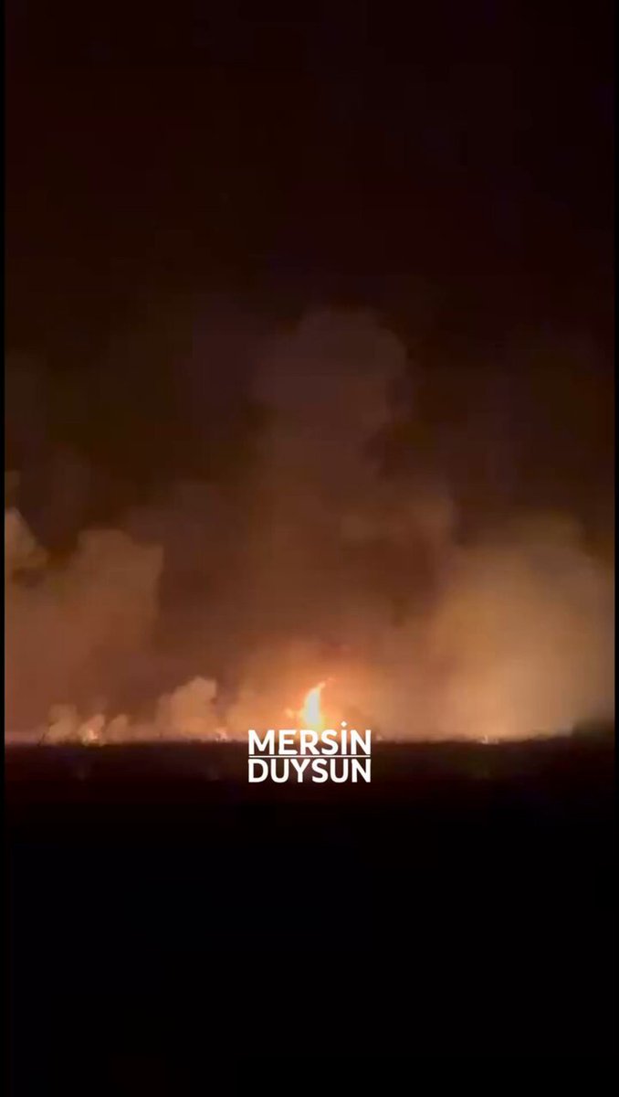 #SONDAKİKA 🔴 Mersin, Akgöl Kuş Cenneti’nde yangın başladı.