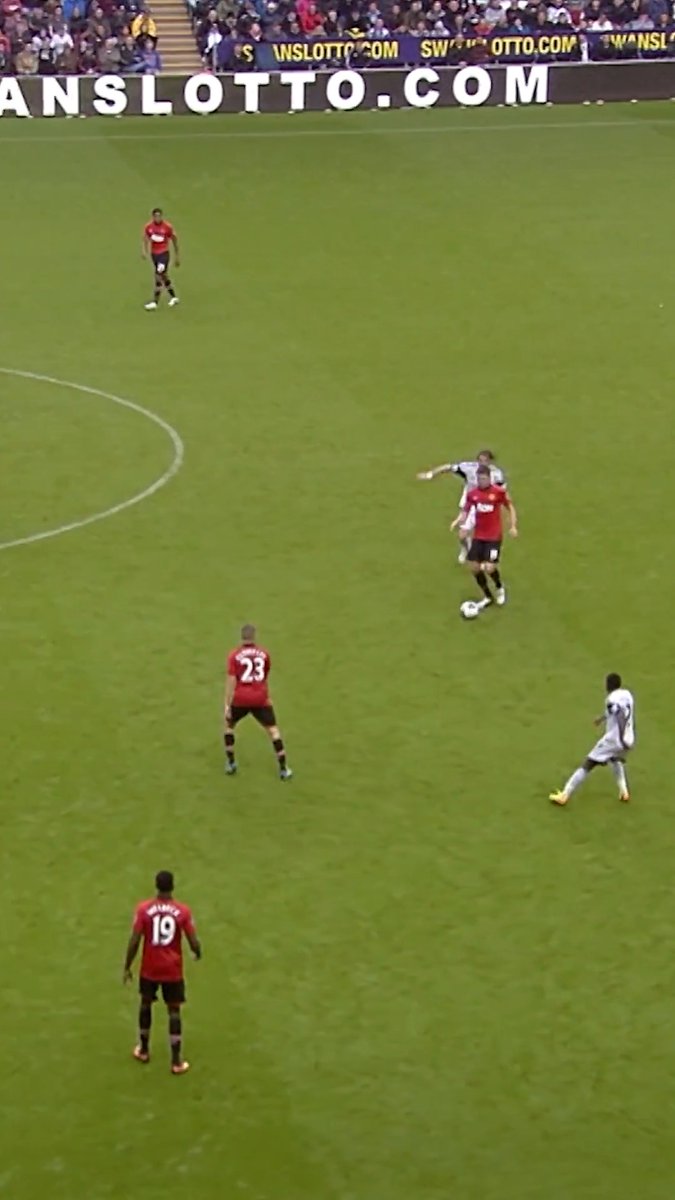 Robin van Persie en estado puro 😮‍💨