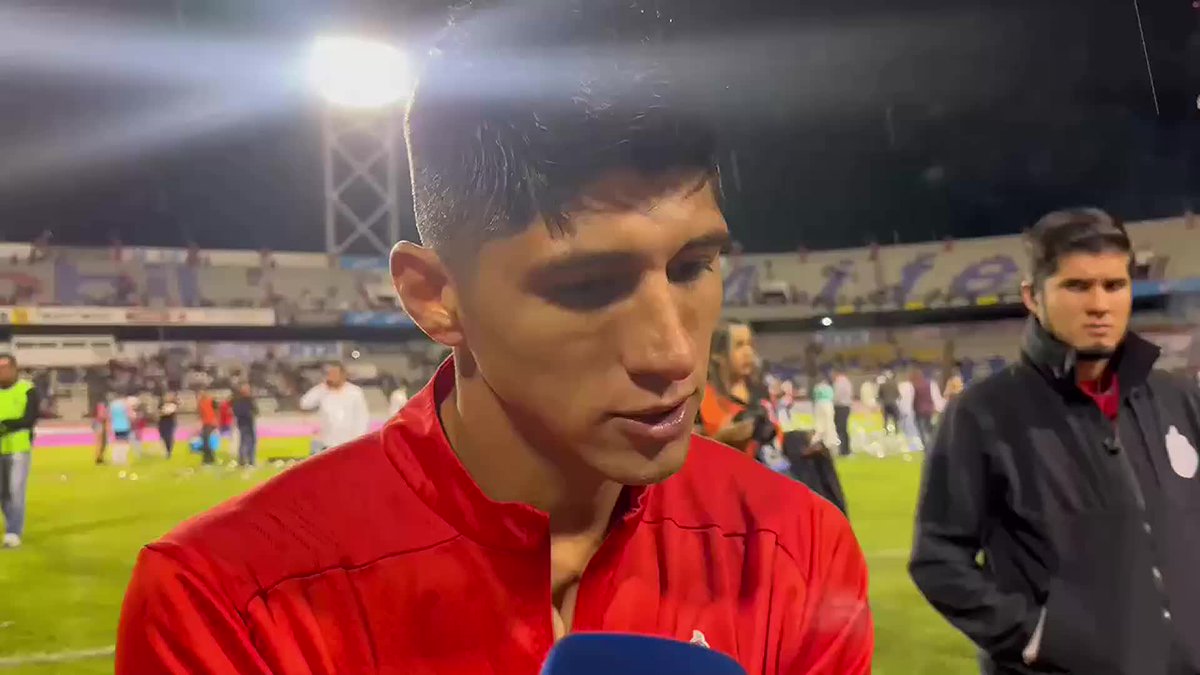"GANAMOS DOS COPAS, ESE ES EL CAMINO QUE DEBEMOS SEGUIR" 🔥 #CentralFOX | Tras levantar la Copa Bienestar, Alan Pulido asegura que la llegada de Milito le ha cambiado la cara al Rebaño. "Sabe lo que quiere y sabe a que club llegó"
