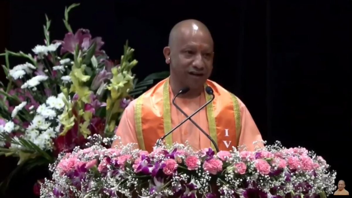 श्रद्धेय अटल जी ने एक बात कही थी- आदमी को चाहिए कि वह जूझे, परिस्थितियों से लड़े, एक स्वप्न टूटे तो दूसरा गढ़े...