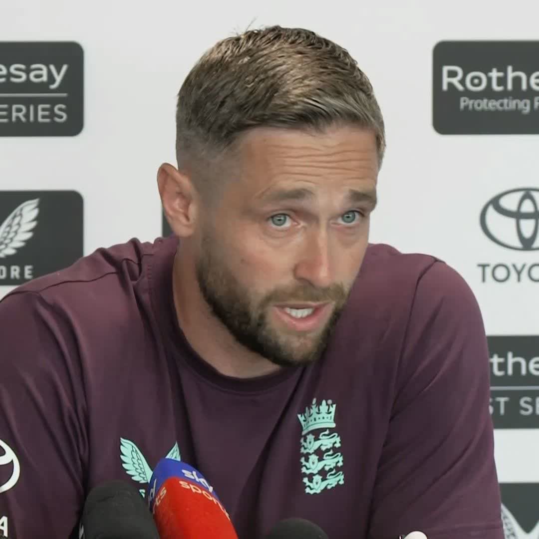 "Brilliant for Jof, brilliant for us as a team!" 🙌 Chris Woakes reacts to having Jofra Archer back in the England Test squad 🗣️