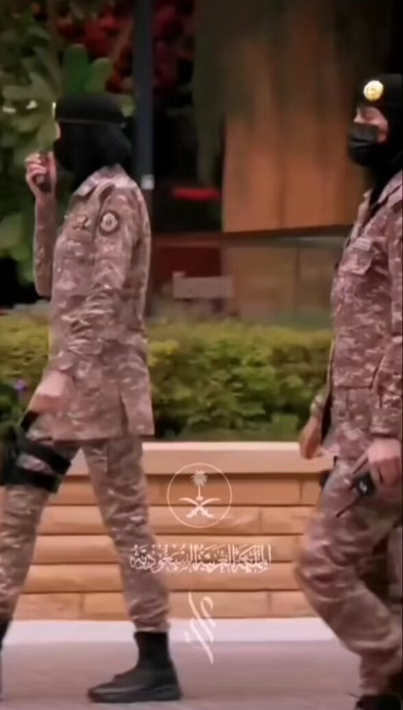 وتبقى المـرأة السعودية أكـثر شيء صاغطهم في الحياة 🔥 استـــمري يا فخر النساء عــين الله ترعاكِ و تحميكِ يا ســـيدة الكون🇸🇦 #المرأة_السعودية