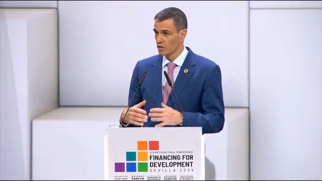 Meten en la cárcel a su mano derecha y habla como si fuera su vecino del cuarto. ES EL MEJOR