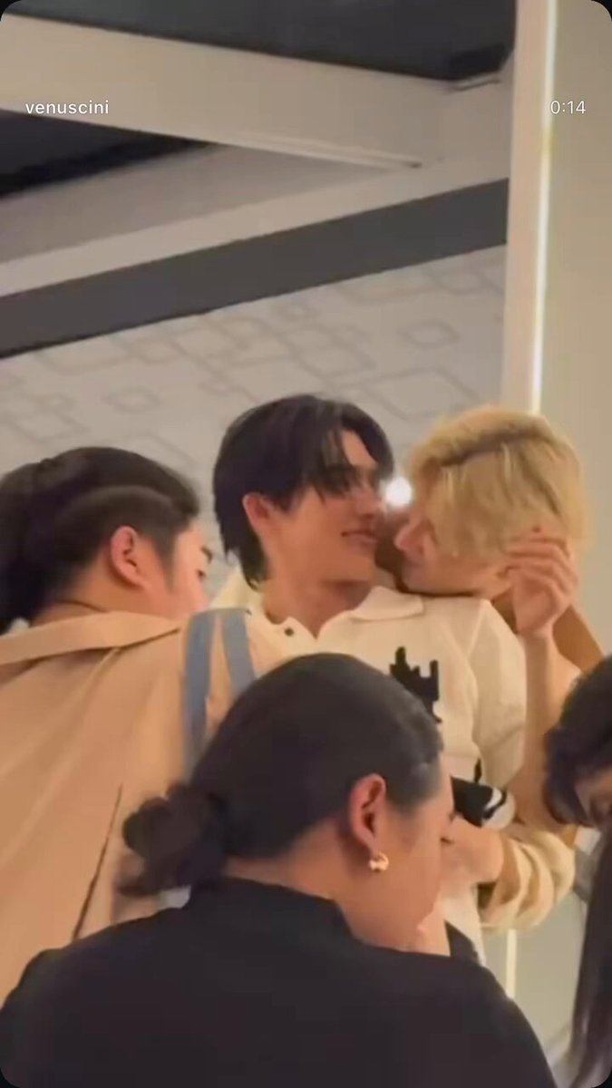 In this moment I was waiting for a kiss