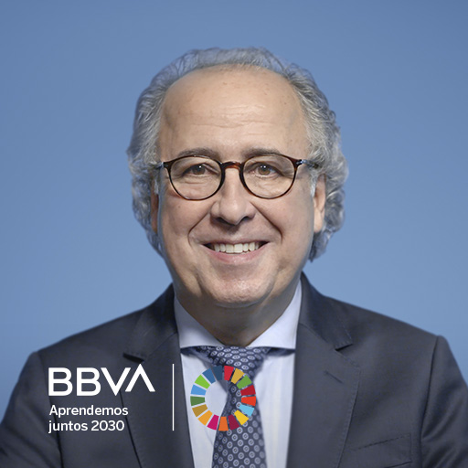 No es lo que nos pasa, es cómo interpretamos lo que nos pasa lo que diferencia a las personas optimistas de las que no lo son tanto. Y se puede aprender a ver el vaso medio lleno. Con Emilio Duró, empresario y profesor.