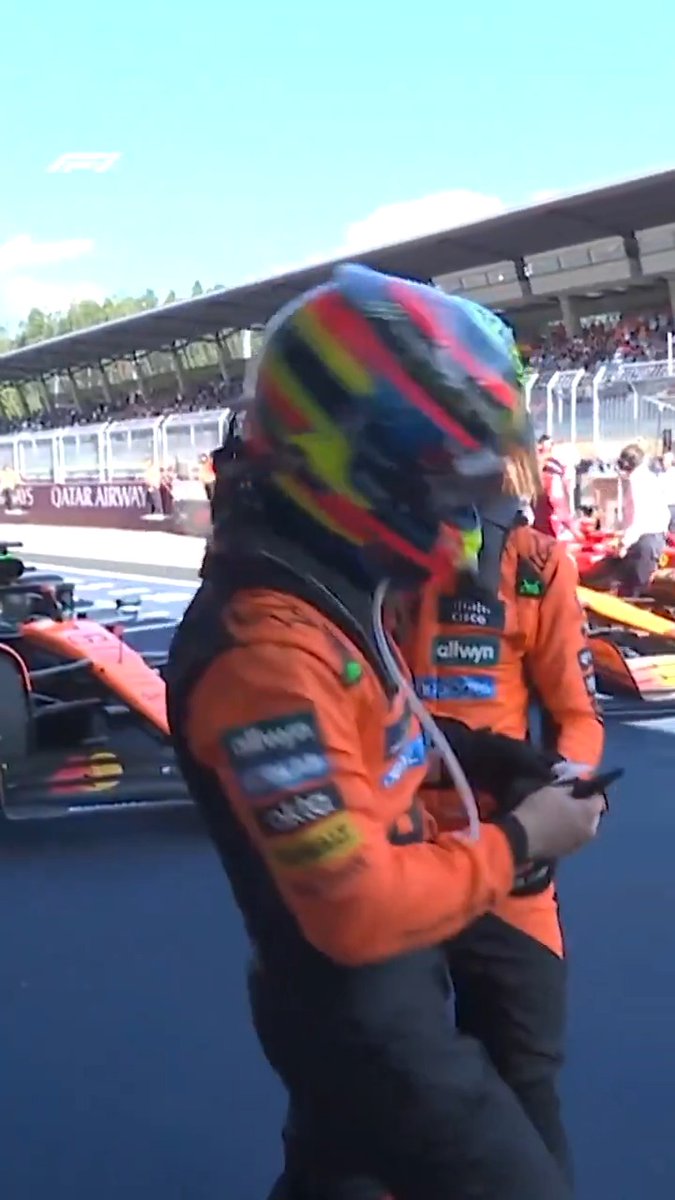 Lando and Oscar kept it clean on track, but did have a minor collision... after the race had finished 😅👀 #F1 #AustrianGP