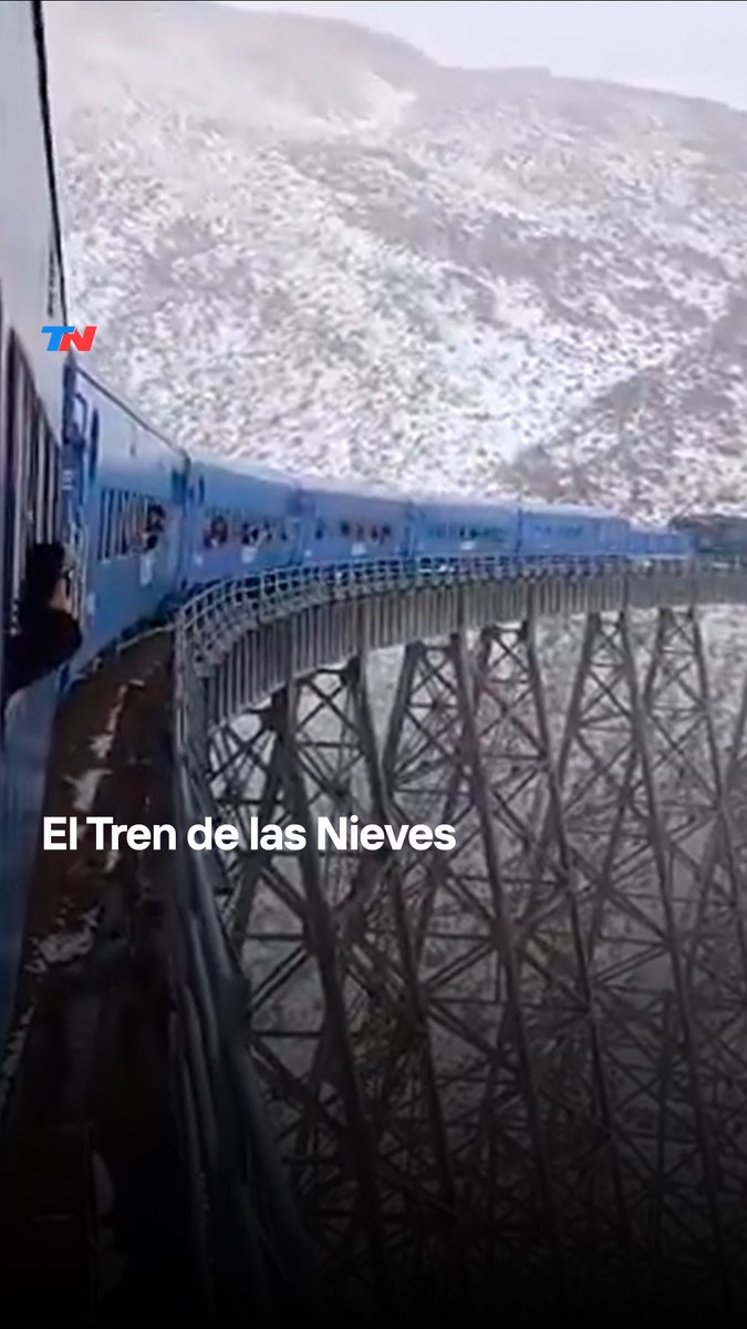 “Tren de las nubes” Porque los turistas se encontraron con este paisaje repleto de nieve 🇦🇷
