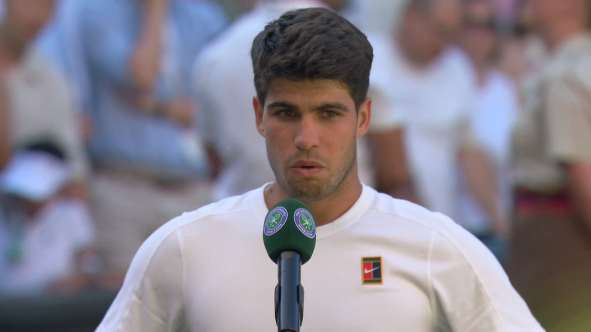 "I don't know why it's his last #Wimbledon" Carlos Alcaraz can't speak more highly about Fabio Fognini after their five-set battle