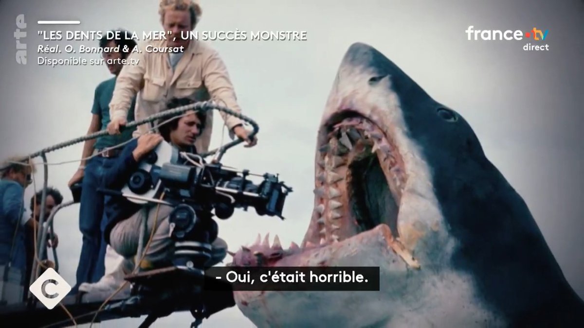 🦈 Le requin de Spielberg : 50 ans et toutes ses dents. C’est à 28 ans que le cinéaste a réalisé Les Dents de la mer. Retour sur les coulisses de ce tournage en haute mer dans l’Œil de @PierreLescure 🎬 #CàVous
