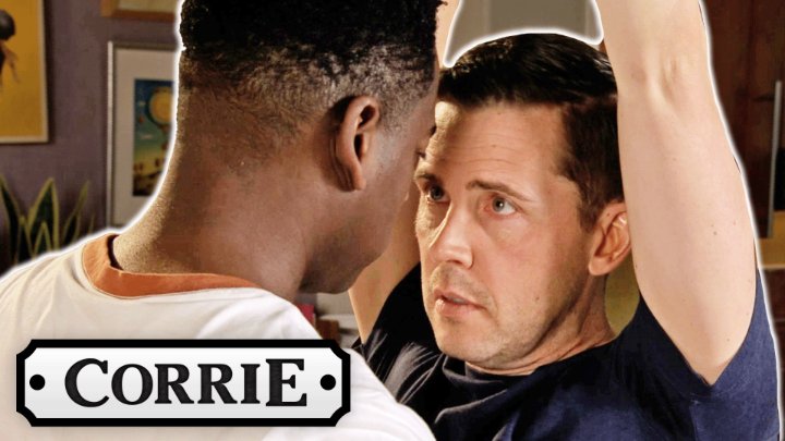 "It's not what it looks like." 👀 #Corrie