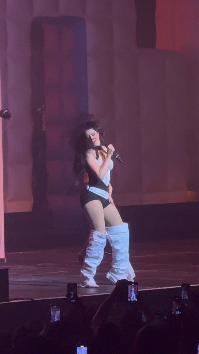yes camila cabello !! &amp; the mic was ON