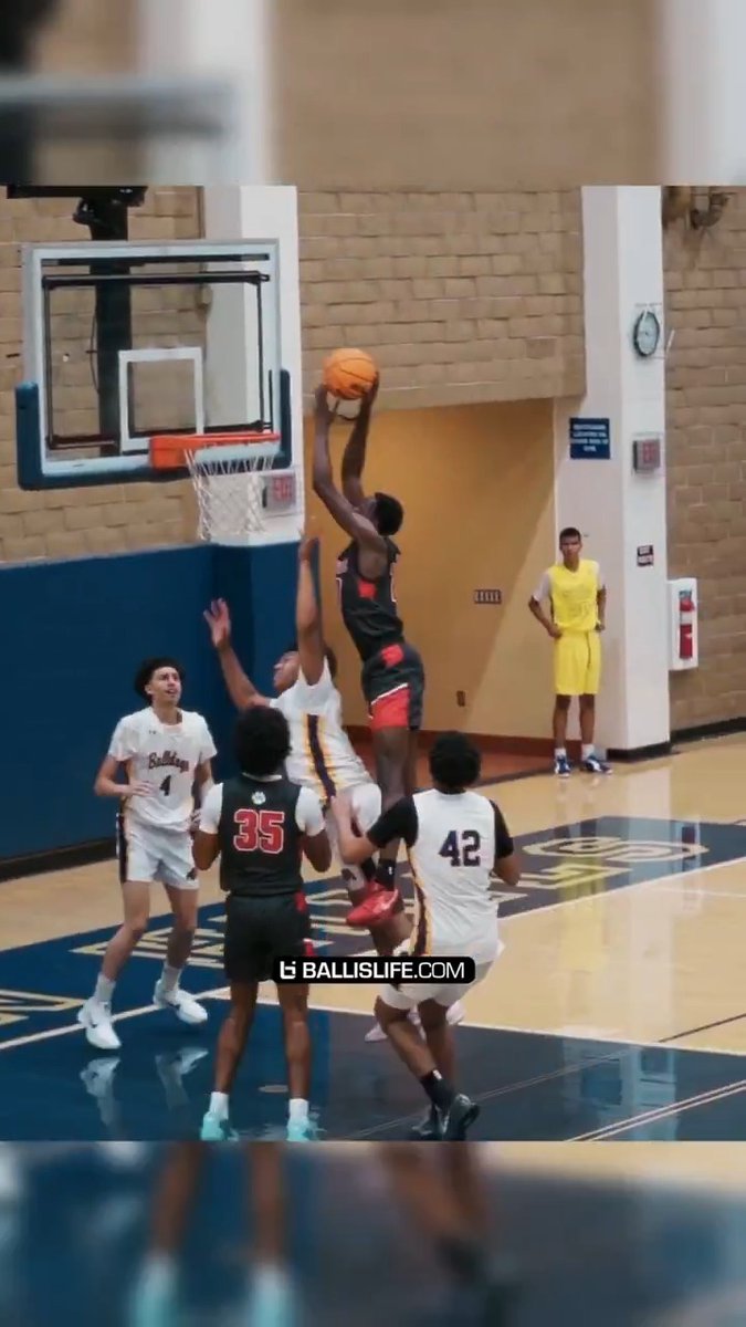 He set his own teammate up for failure 😭😭