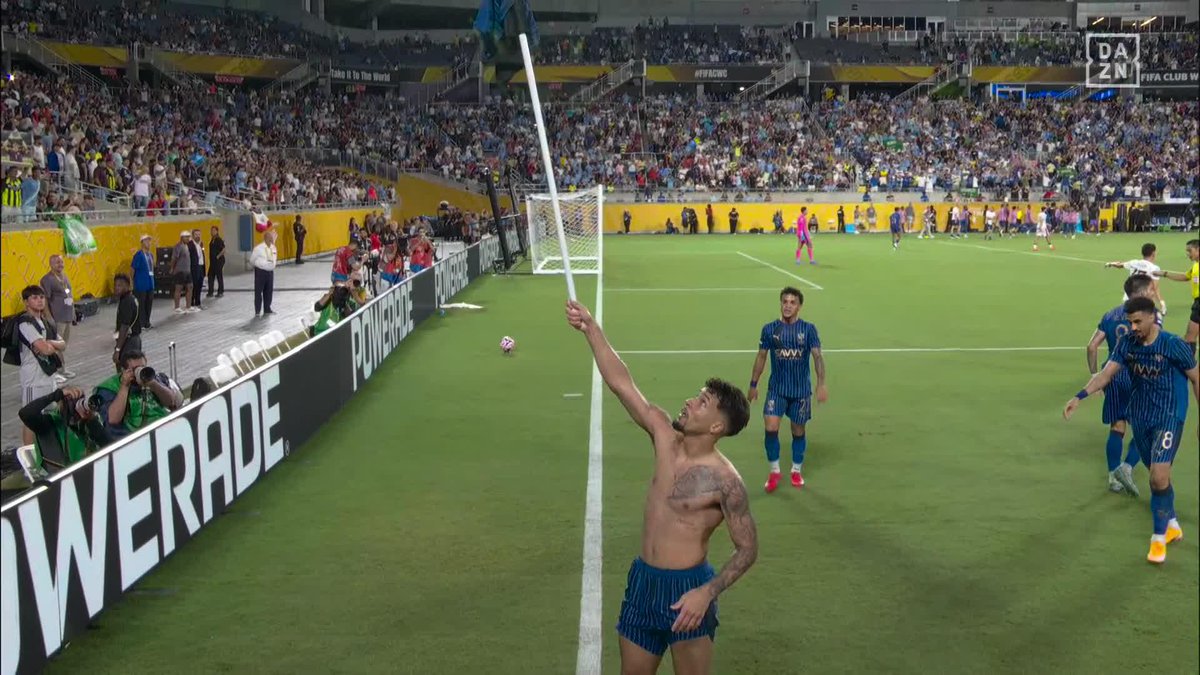 ¡EL BOMBAZO DEL MUNDIAL DE CLUBES! 💣 ¡AL HILAL ELIMINANDO AL MANCHESTER CITY EN EL 112' Y CLASIFICÁNDOSE PARA CUARTOS DE FINAL! 💥 El gol de Marcos Leonardo que desató la locura. ¡VER PARA CREER! 🤯 FIFA Club World Cup | Todos los partidos gratis en #FIFACWC