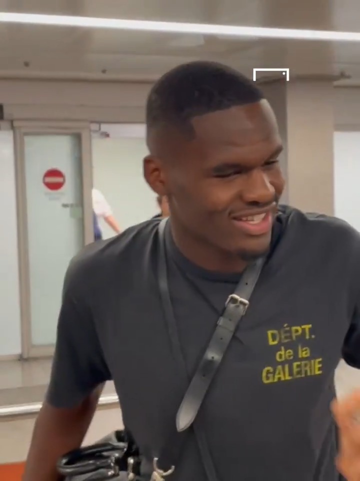 ⚫️🔵 Bonny lands in Milan to sign for Inter