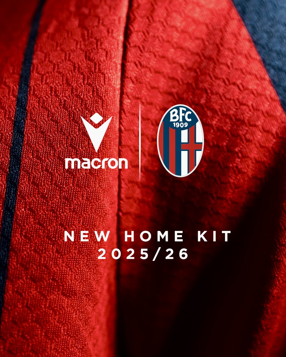 Dove il rosso e il blu si uniscono. 🧶❤️💙 Questo è il nostro nuovo Home kit. ✨ Disponibile ORA 👉 #WeAreOne | Macron