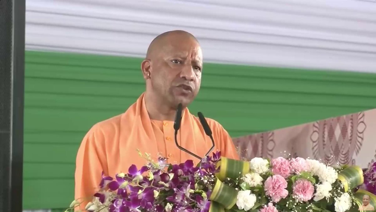आदरणीय प्रधानमंत्री श्री Narendra Modi जी के नेतृत्व एवं मार्गदर्शन में आज आयुष मंत्रालय अपनी परंपरागत आरोग्यता की पद्धति का अनुसरण करते हुए संपूर्ण आरोग्यता के लक्ष्य को प्राप्त कर रहा है...